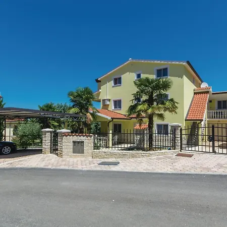 アパート Mugeba Ii *