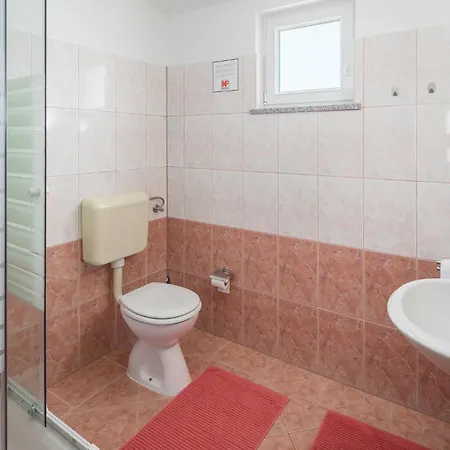 1 Bedroom Stunning In