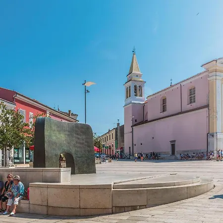 Przepiękny Apartament W Porecu Z Basenem * Poreč