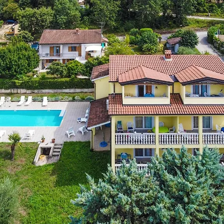 Gorgeous In With Swimming Pool Daire *