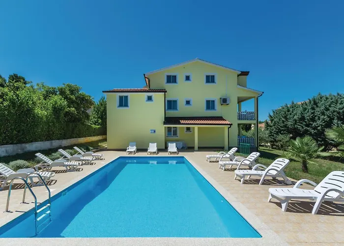 Apartament Mugeba Ii