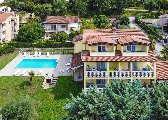 Mugeba Ii Apartament *